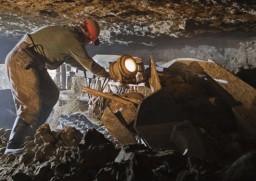 Три нелегальных старателя погибли в шахтах Акмолинской области