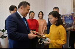Токаев исполнил желание школьницы из Кокшетау