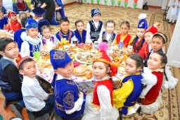 Сотрудники Департамента государственных доходов посетили подшефную среднюю школу в селе Кызылтан