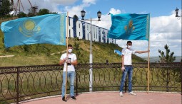 Как в Кокшетау празднуют День государственных символов РК (ВИДЕО)