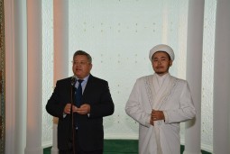 Аким Акмолинской области поздравил жителей с праздником Курбан-айт