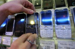 В Ко​кшетау полицейскими раскрыта кража 7 сотовых телефонов из торгового дома