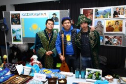 Молодежь Кокшетау презентовала культуру Казахстана на фестивале в Лондоне