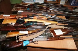 ​Более 30 единиц оружия выкупила полиция у жителей Акмолинской области за один день