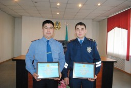 Лучшего сотрудника дорожно-патрульной полиции выбрали в ДВД Акмолинской области