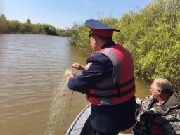 ​Акмолинскими полицейскими проведен рейд стоп сеть на Чаглинском водохранилище