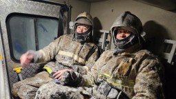 Пламя и лед. Костюмы пожарных обледенели после выезда в - 40 градусов в Акмолинской области