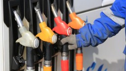 В Казахстане регулирование цен на бензин и дизель сделали бессрочным