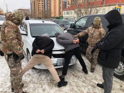 В Кокшетау за сбыт наркотиков в особо крупном размере задержаны двое 19-летних друзей