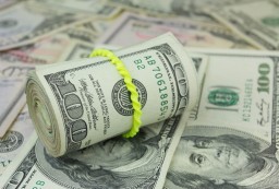 Байден: дефицит бюджета США сократился вдвое