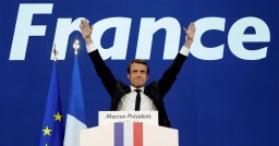 Во Франции выдвинули обвинения против покушавшихся на Макрона
