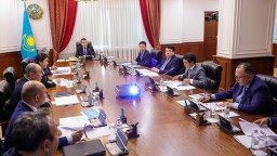 В Казахстане ускорят внедрение 5G и подключат 2000 сельских школ к скоростному интернету Starlink