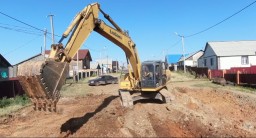 В микрорайоне Бейбитшилик в Кокшетау строят дороги (ВИДЕО)
