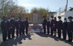 Память павших солдат и тружеников тыла почтили сотрудники акмолинского ДУИС