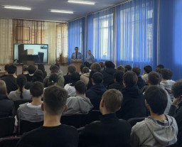 ​От будущего кардиохирурга до 10 лет колонии. Осуждённые рассказали студентам о цене преступления