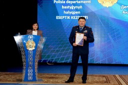 В Кокшетау состоялась отчетная встреча начальника Департамента полиции