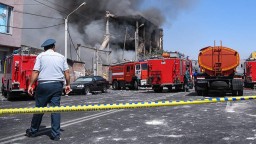 Взрыв на складе пиротехники на оптовом рынке в Ереване: по меньшей мере пять погибших