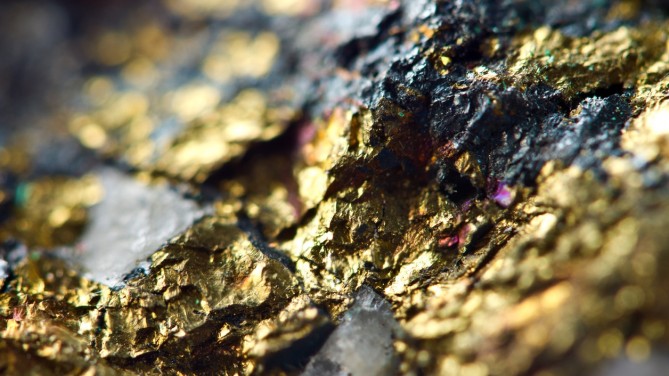 Золотосодержащую руду незаконно добывали в Акмолинской области