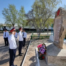Акмолинские сотрудники ДУИС почтили память павших в боях солдат