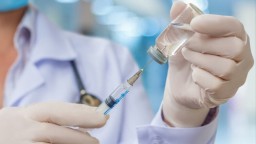 Массовая вакцинация против коронавируса продолжается в Акмолинской области