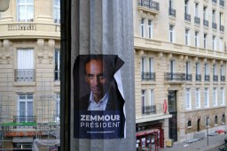 YouTube обвинили во вмешательстве в президентские выборы во Франции