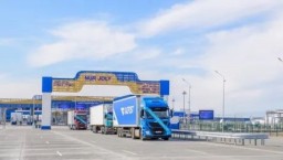 Пропуск грузов из Китая в Казахстан вырос в три раза