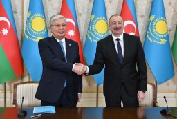 Какие документы подписал Президент Казахстана в Азербайджане