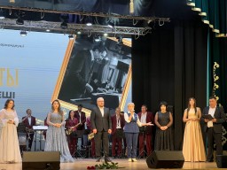 С нами твои песни: вечер памяти Армана Ищанова прошел в Кокшетау