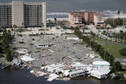 Три штата оценивают масштаб разрушений, вызванных ураганом «Иэн»