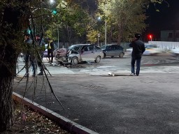 В Кокшетау водитель легковушки не уступил дорогу и спровоцировал ДТП