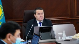 Расчистка арыков и вывоз снега: противопаводковые меры рассмотрели в Правительстве