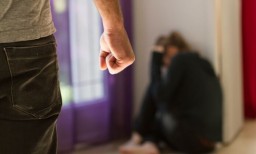 Проблема домашнего насилия в Казахстане: «неадекватные санкции» и предупреждения за избиения
