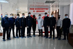 ​Акмолинские наркополицейские сдали более пяти литров крови