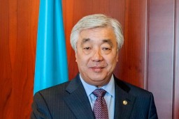 Президент освободил Ерлана Идрисова от должности посла в Великобритании, Исландии и Ирландии