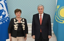 Токаев принял директора-распорядителя МВФ Кристалину Георгиеву