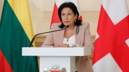 Президент Грузии наложила вето на аналог российского закона об «иностранных агентах» Президент Грузии наложила вето на аналог российского закона об «иностранных агентах»