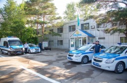 Глава МВД посетил отремонтированное здание полиции Аршалынского района Акмолинской области