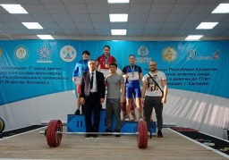 Акмолинцы стали призерами ЧРК по тяжелой атлетике