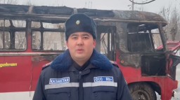 В Кокшетау 18 человек смогли самоэвакуироваться из загоревшегося автобуса
