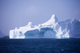 Озоновая дыра увеличилась над Антарктидой