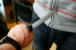Мужчину ранили кухонным ножом в ходе конфликта в Акмолинской области Мужчину ранили кухонным ножом в ходе конфликта в Акмолинской области