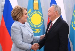 Нурсултан Назарбаев встретился с Валентиной Матвиенко