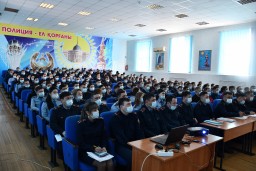 Кокшетауские полицейские обсудили основные положения Послания Президента