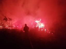 Пожар на даче в Степногорске унес жизни пятерых человек (ВИДЕО)