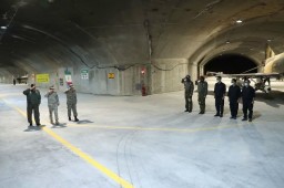 Иран открыл первую в стране подземную базу ВВС