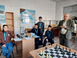 Акмолинские школьники стали лучшими в республике на шахматном турнире (ВИДЕО)