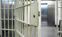 За хранение наркотиков условно-досрочно освободившийся житель Кокшетау вернулся за решетку