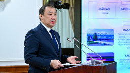 В курортных зонах достроят 3 аэропорта и запустят дополнительные поезда на Алаколь В курортных зонах достроят 3 аэропорта и запустят дополнительные поезда на Алаколь