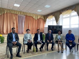 Ұстаздар – алдынғы қатарда Ұстаздар – алдынғы қатарда
