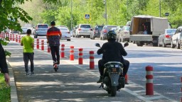 По мопедам и электроскутерам в Казахстане разработают отдельный закон